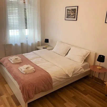 Apartament Plopilor Studios Sibiu Exterior photo