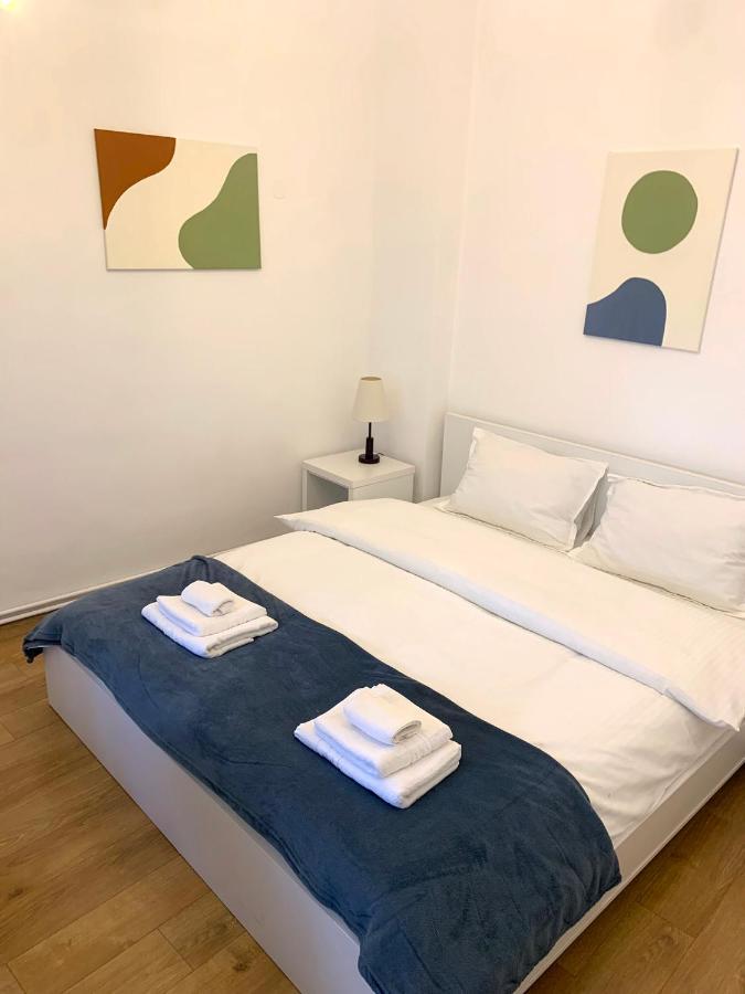 Plopilor Apartment